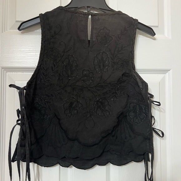 Free People Faded Gardens Tank, XS, FLAW, Black, Ties on Sides, Embroidered NWOT - Picture 8 of 10